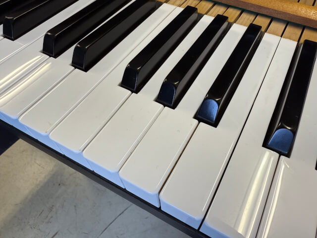 カワイ 中古ピアノ KG-6C