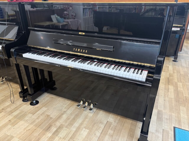 ヤマハ　中古ピアノ　U1H