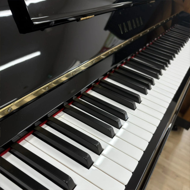 ヤマハ 中古ピアノ U30Bl(完全オーバーホール済)