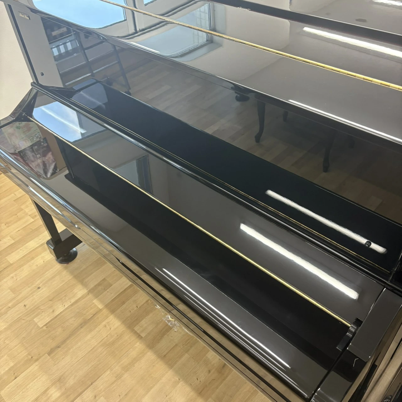 ヤマハ 中古ピアノ YU1S(純正サイレント付)